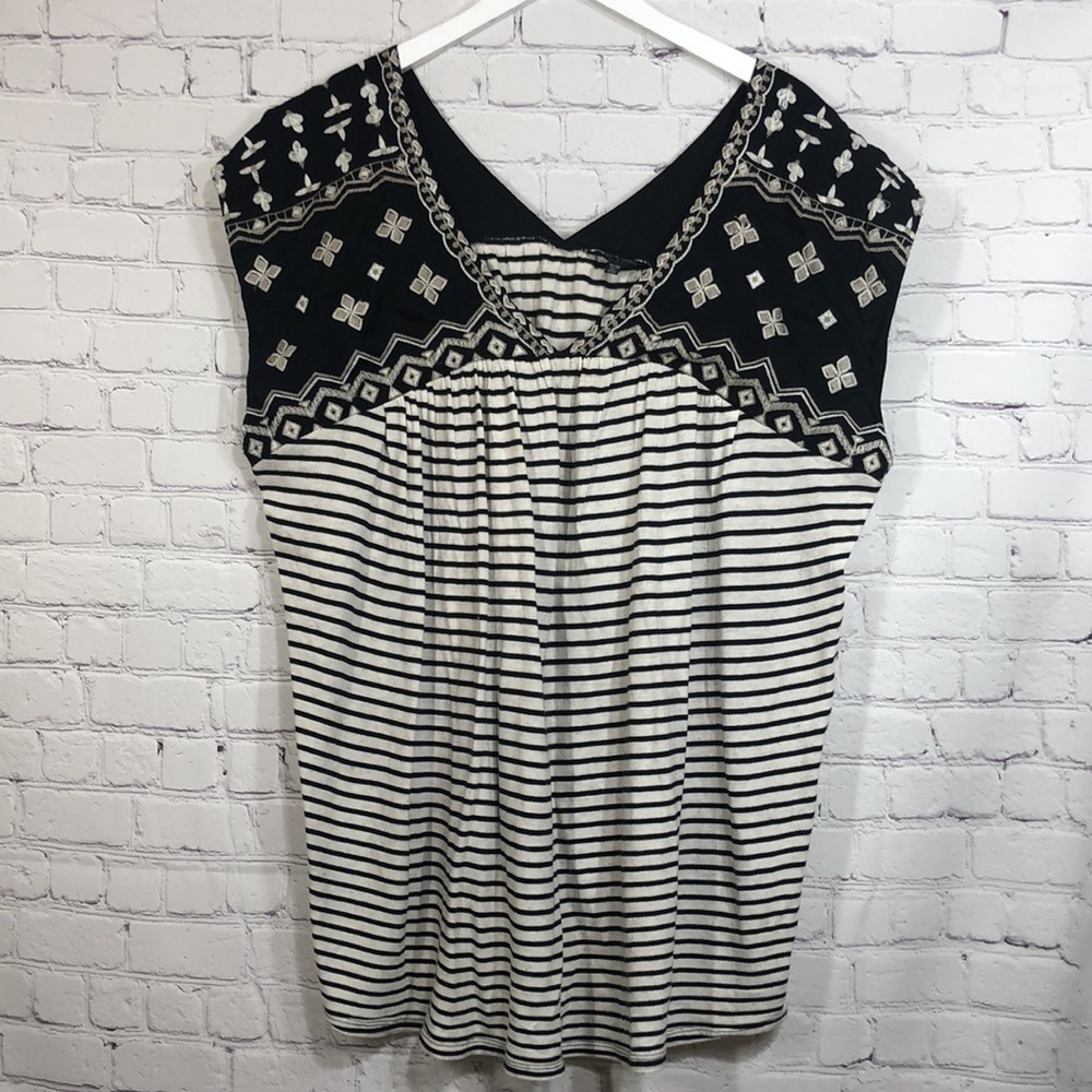 Lucky Brand top